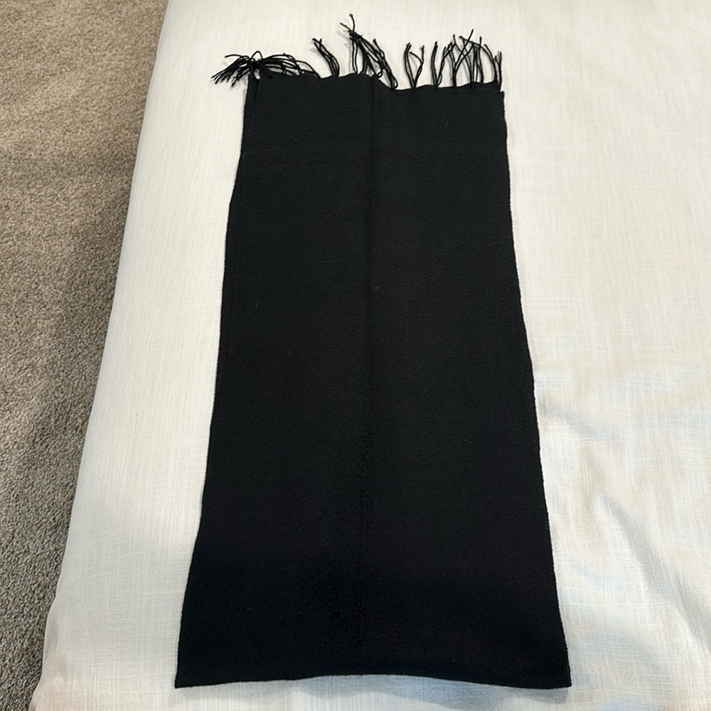 Black scarf